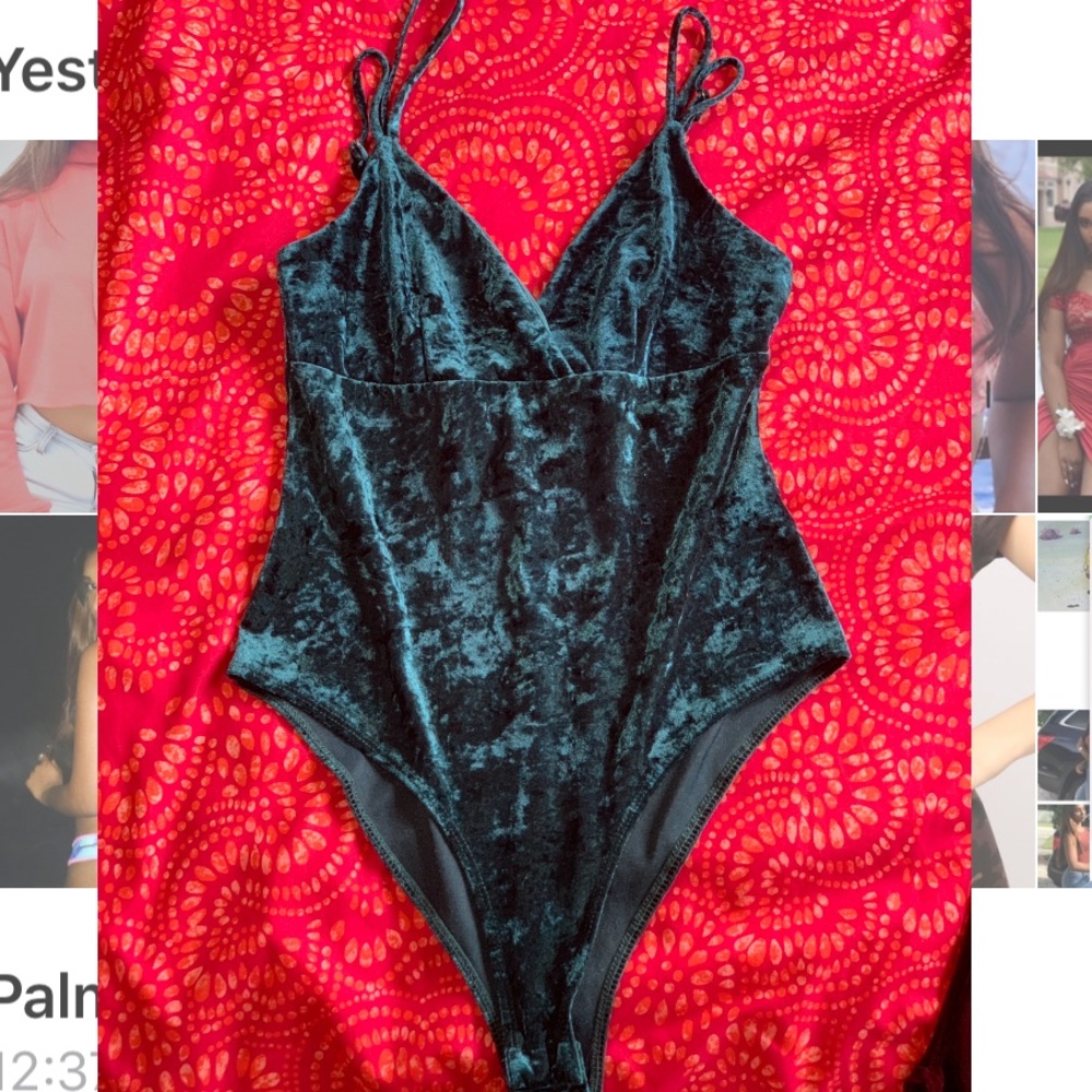 New unworn teal bodysuit size SMALL